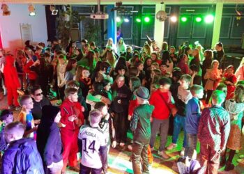 Partystimmung an der Max-Planck-Realschule Partystimmung an der Max-Planck-Realschule