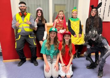 Eine gigantische Lichter-Show, Deutsch-Rap, Mallorca-Schlager, die aktuellen Charts, Jugendliche in den fantasievollsten Verkleidungen – all das war geboten.