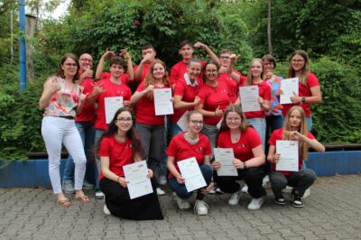 Mentorenprogramm stärkt Schulgemeinschaft: Neue Helden für die Max-Planck-Realschule