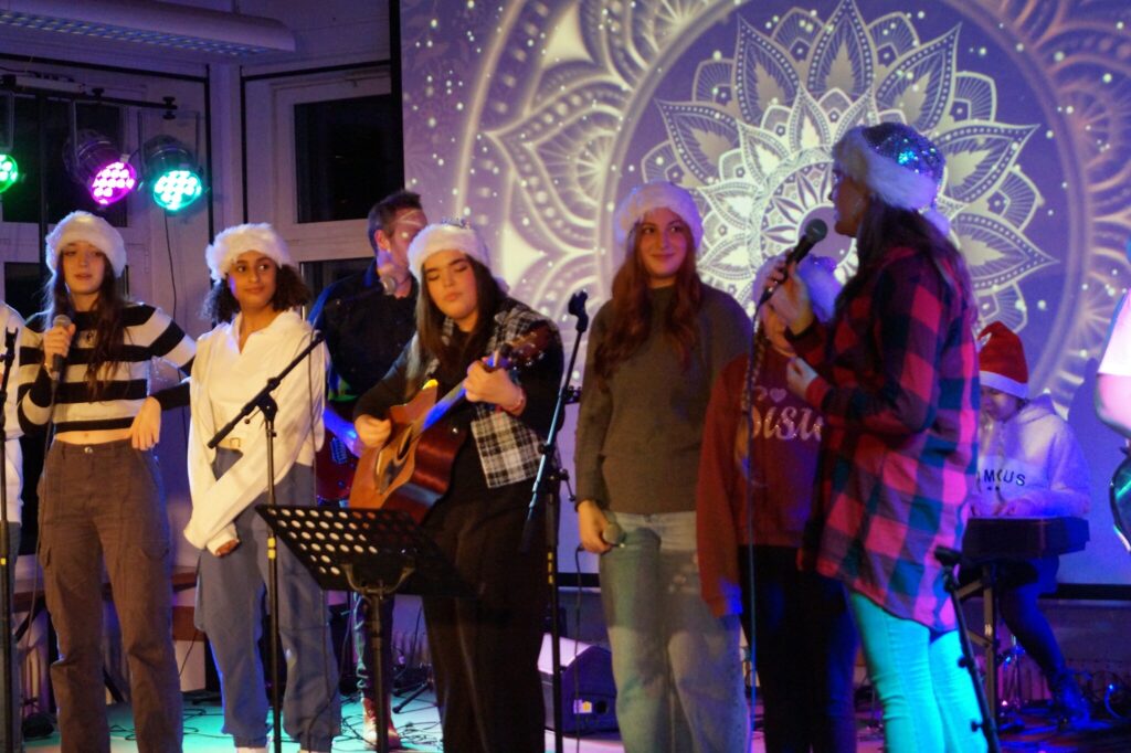 Schulband auf der Bühne Schulband auf der Bühne