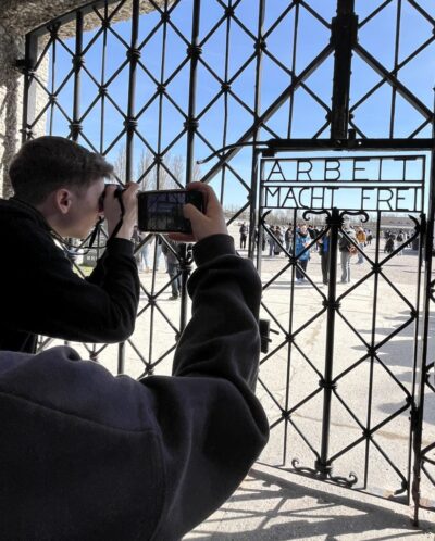 Vorbilder Hans und Sophie Scholl – Studienfahrt der neunten Klassen der Max-Planck Realschule nach Dachau und München
